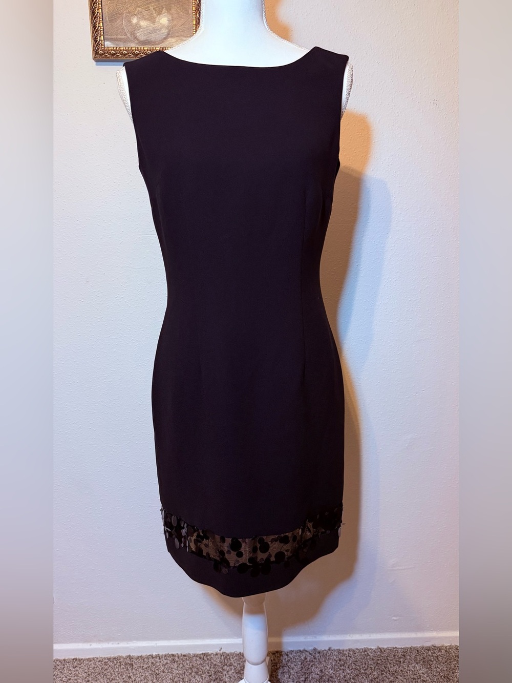 Jones New York Black Sleeveless Sheath Dress with Velvet Floral Trim
